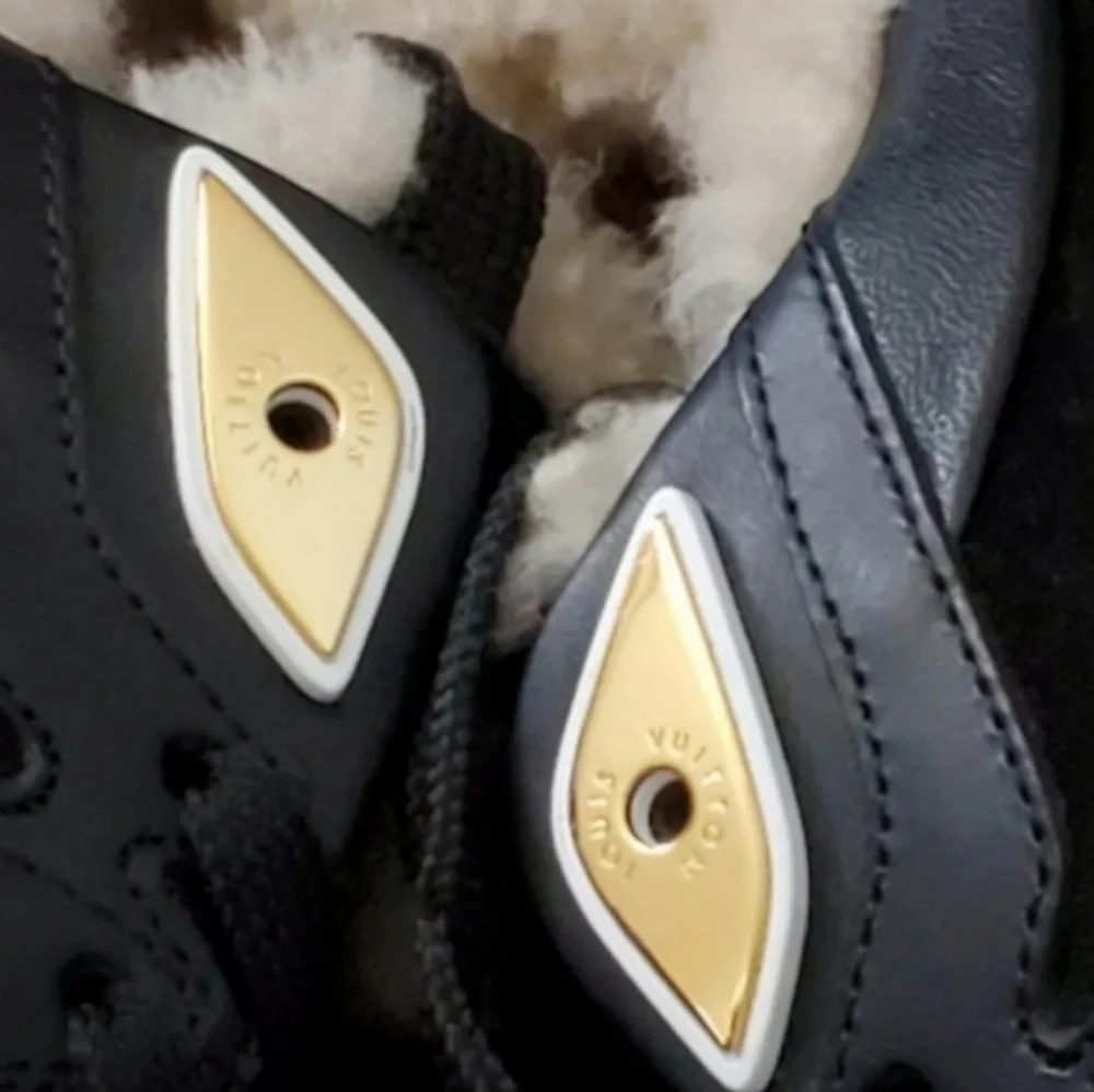 Louis Vuitton experienced seller